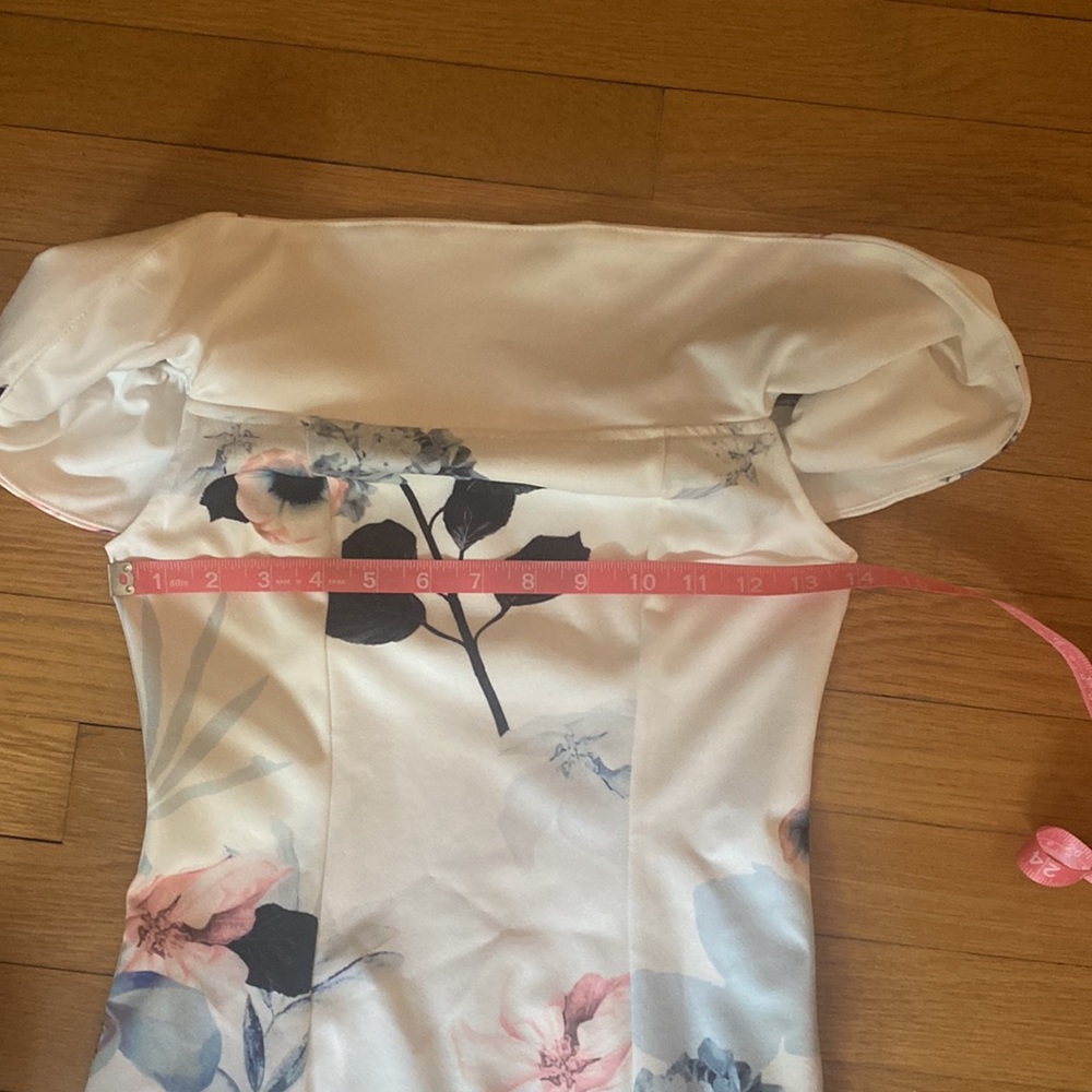 Dress - Picture 2 of 5